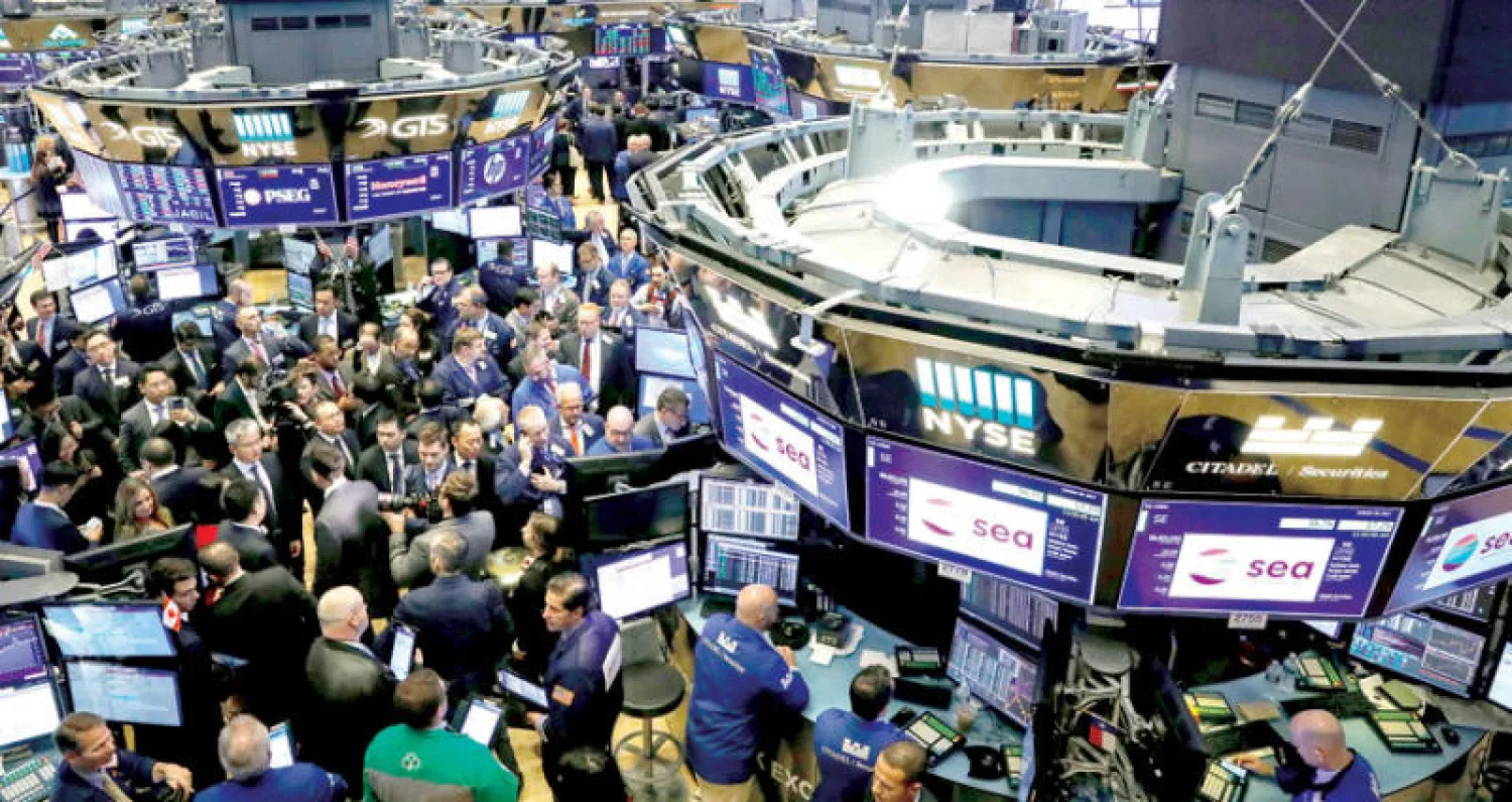 ترمب يبدو غير قادر على التمييز بين «وول ستريت» والوضع في الشارع