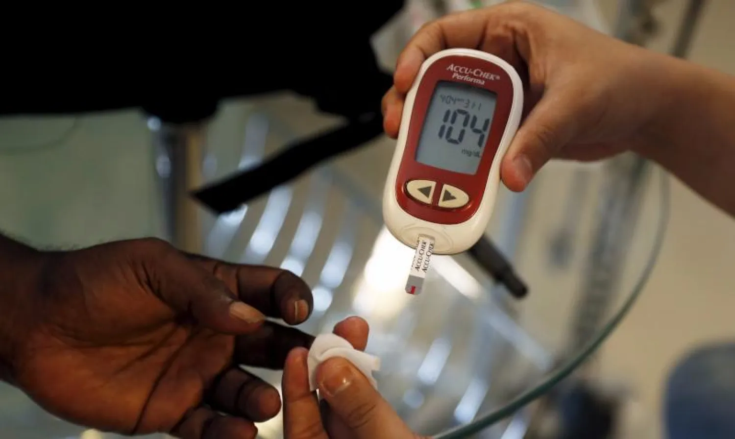 المصابون بالسكري تزيد لديهم احتمالات الوفاة بأمراض القلب (رويترز)