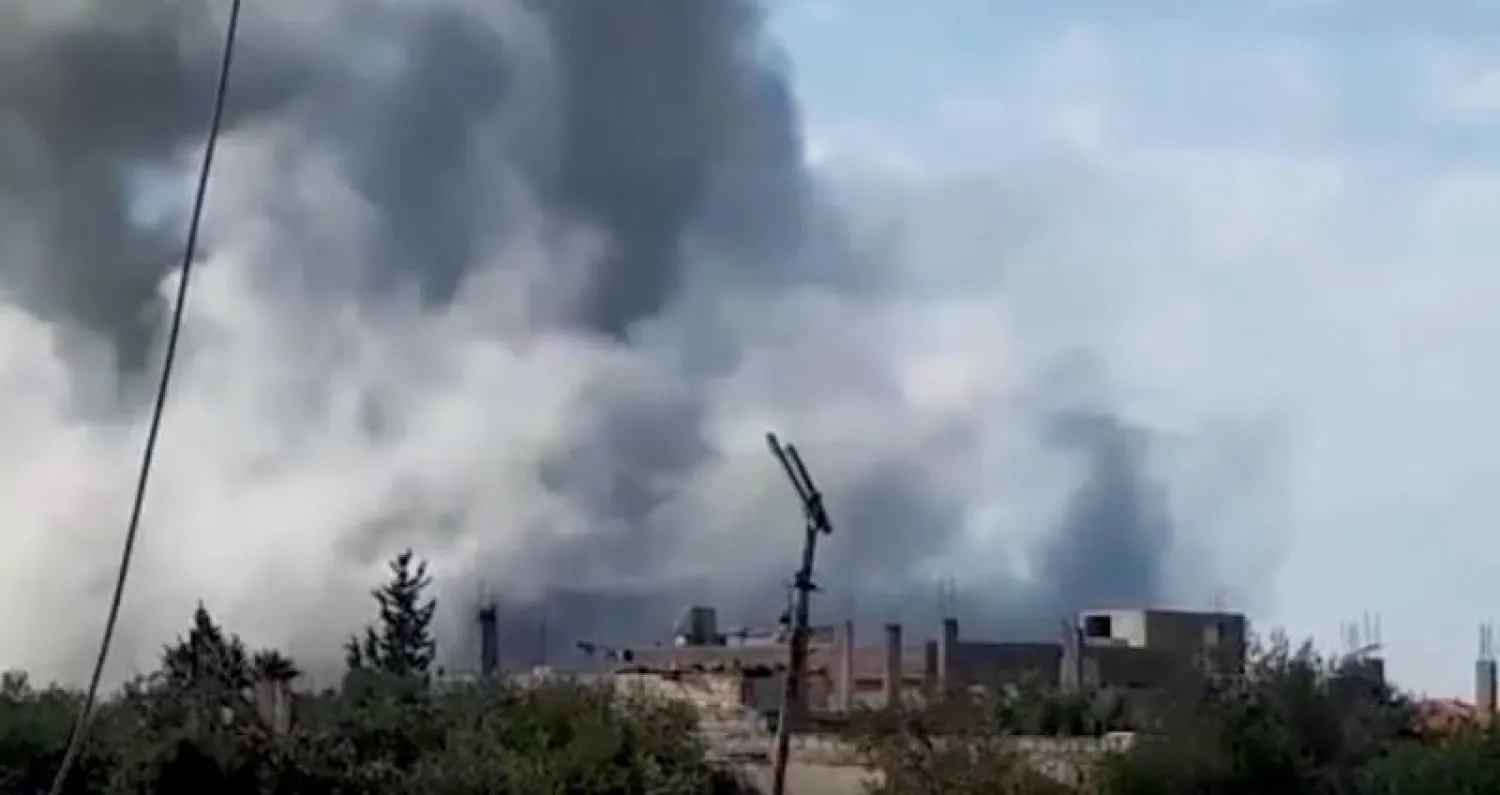 قرية سحم الجولان بعد قصف إسرائيلي استهدف جنوب سوريا أمس (المرصد السوري لحقوق الإنسان)