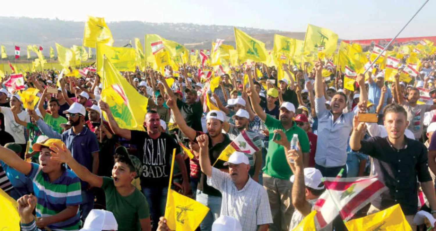 جمهور «حزب الله» يحتفل في الخيَّام جنوب لبنان بالذكرى الـ 11 لحرب 2006 مع إسرائيل في أغسطس الماضي (رويترز)