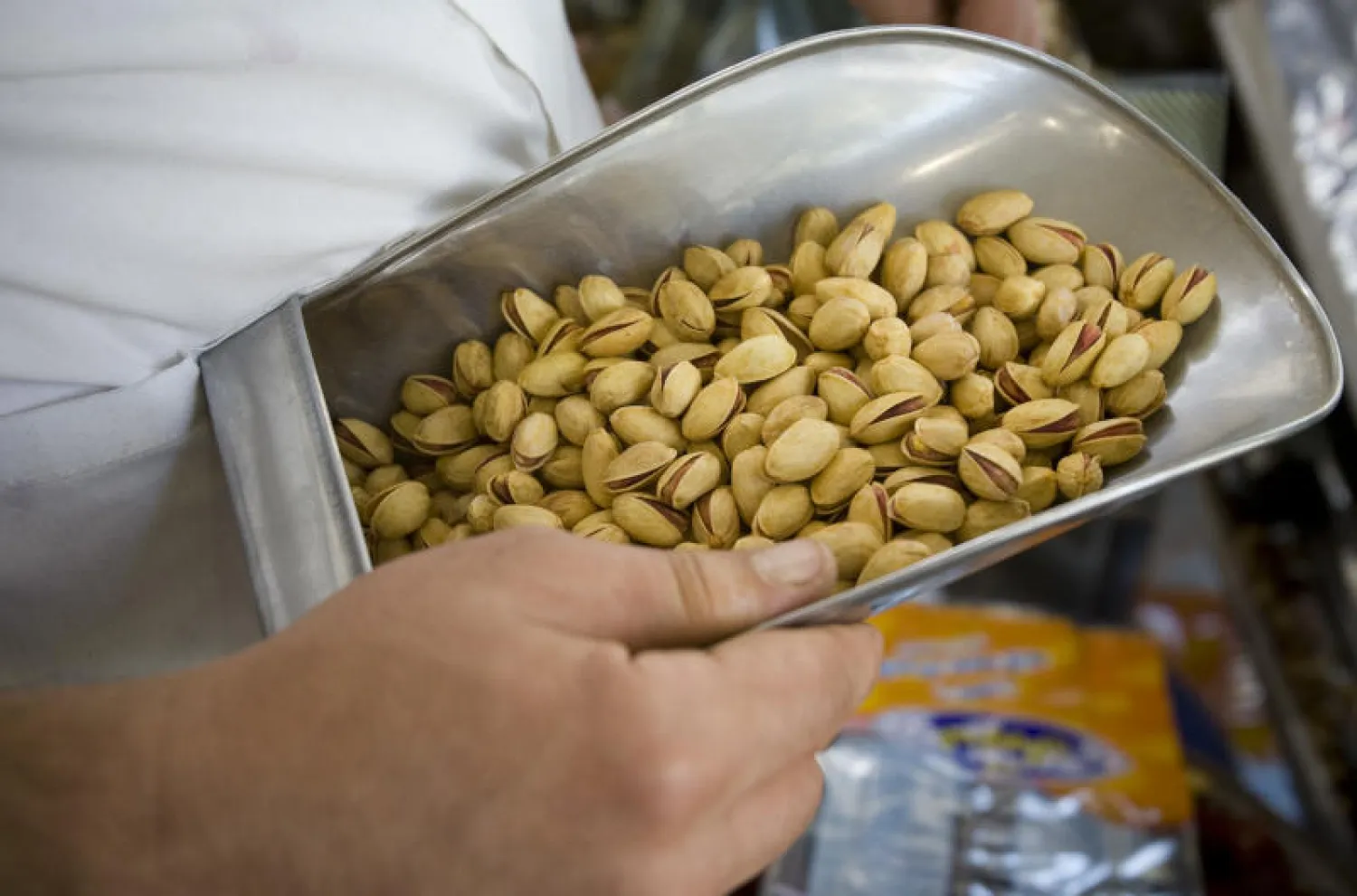 الفستق الأميركي (رويترز)