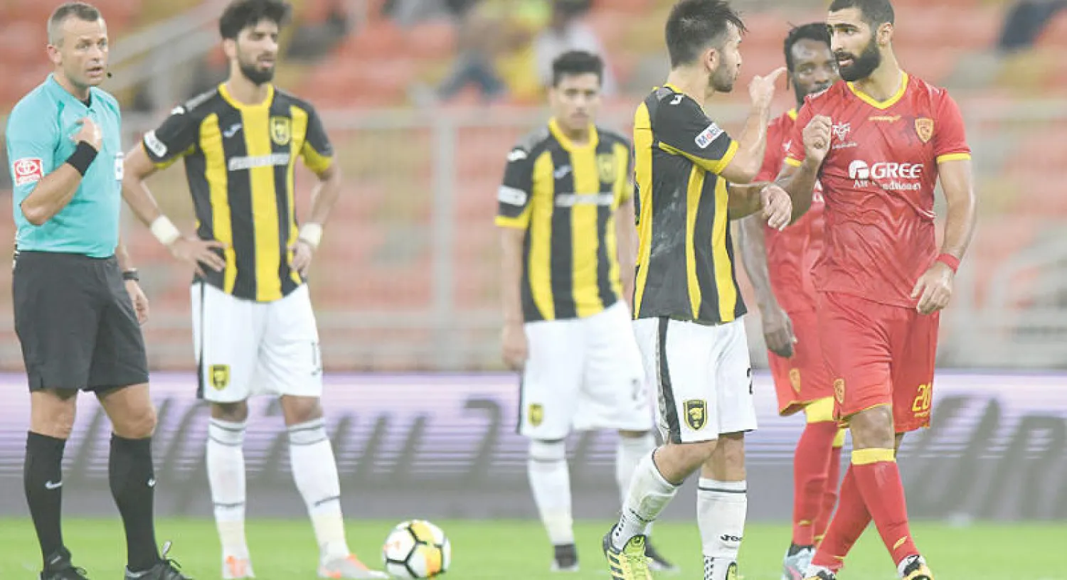 من مباراة الاتحاد الأخيرة أمام القادسية (تصوير: علي خمج)