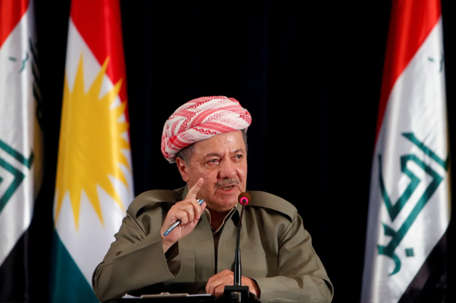 Iraqi Kurdish president Masoud Barzani speaks during a news conference in Erbil, Iraq September 24, 2017. REUTERS
