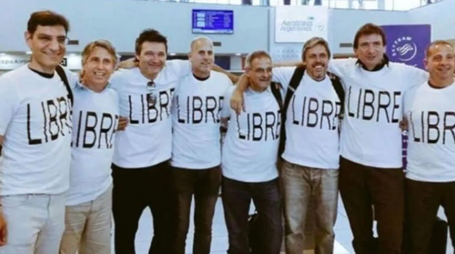 Five victims who were among eight other friends pose in a group photo. via The Daily Mirror 