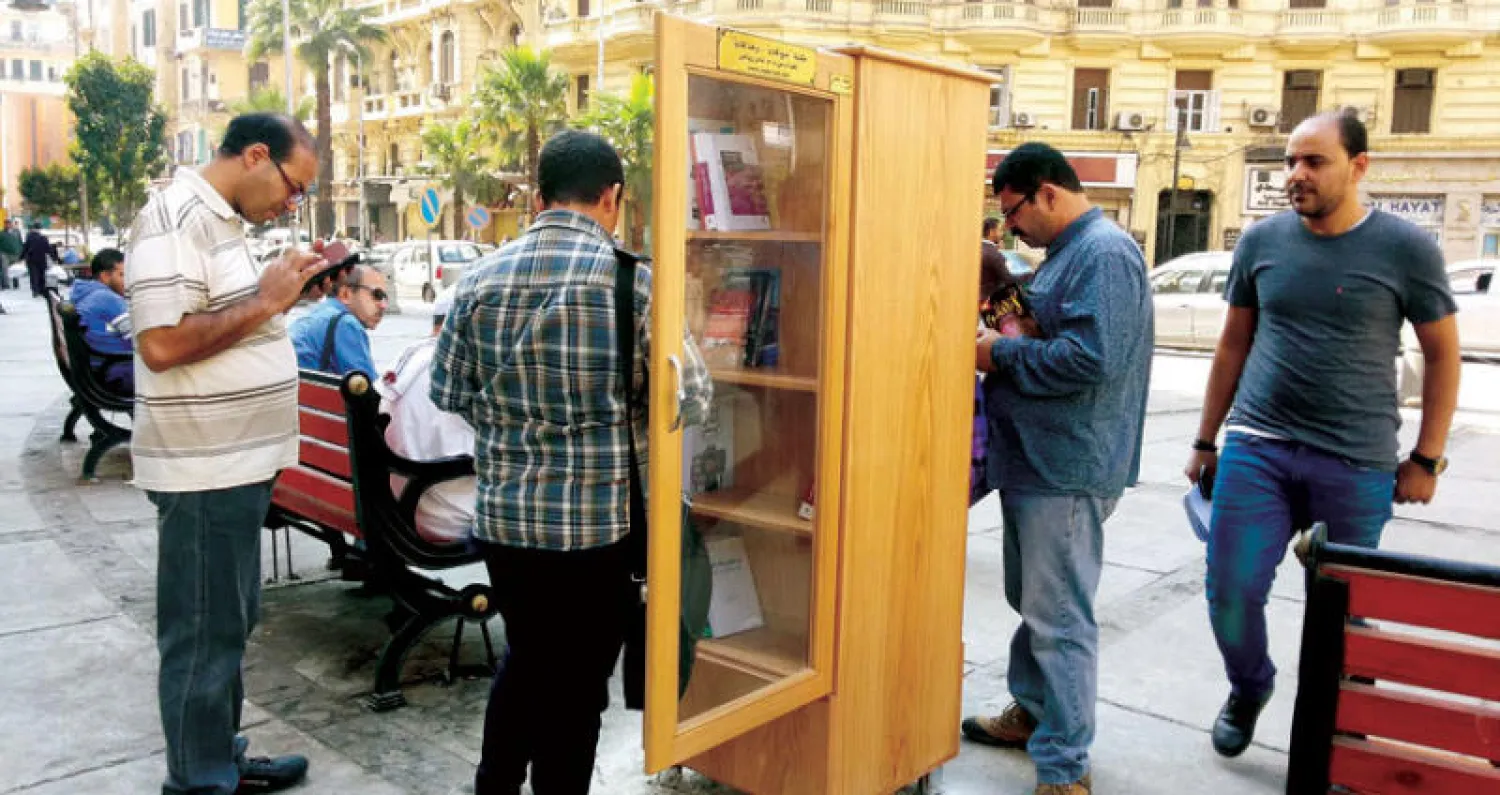 رواد المنطقة يترددون على المكتبات بانتظام ويشيدون بالفكرة الجديدة