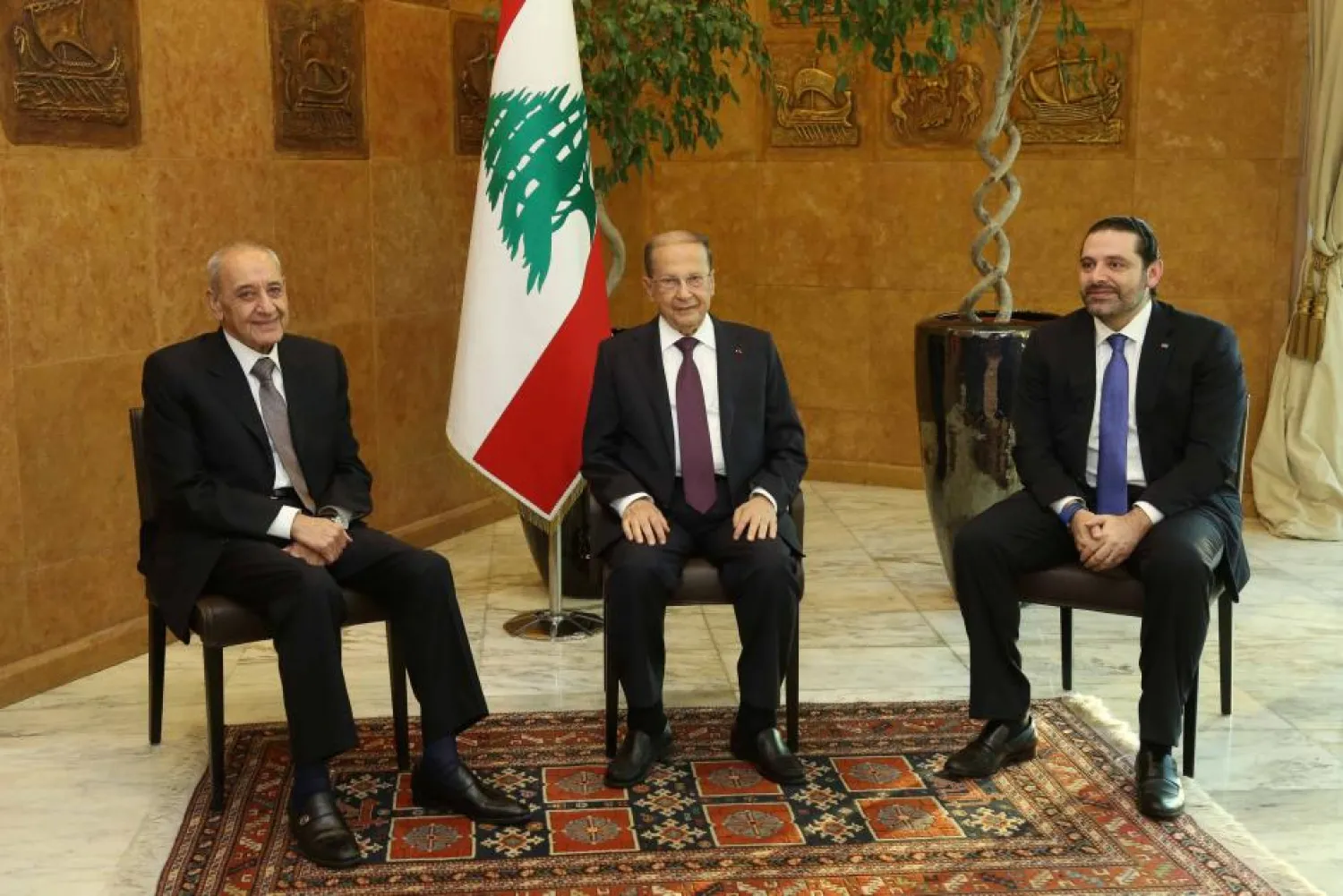Lebanon's President Michel Aoun (C) meets with Prime Minister Saad Hariri (R) and Parliament Speaker Nabih Berri at the presidential palace in Baabda, Lebanon June 1, 2017. Dalati Nohra/Handout via Reuters 