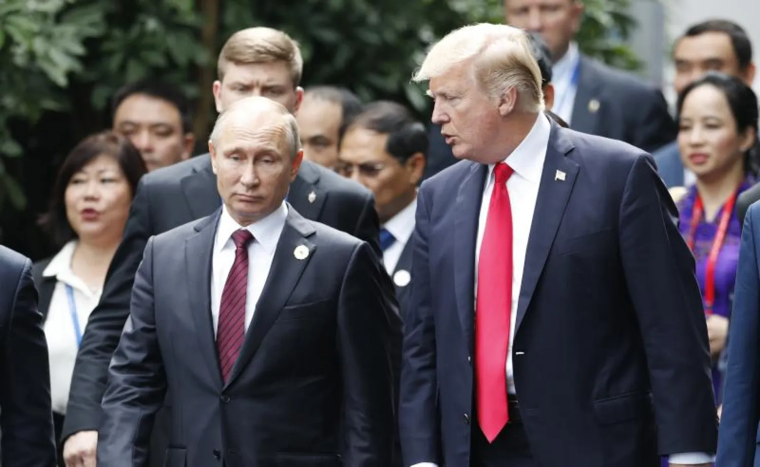 الرئيس الأميركي دونالد ترمب ونظيره الروسي فلاديمير بوتين (إ.ب.أ)