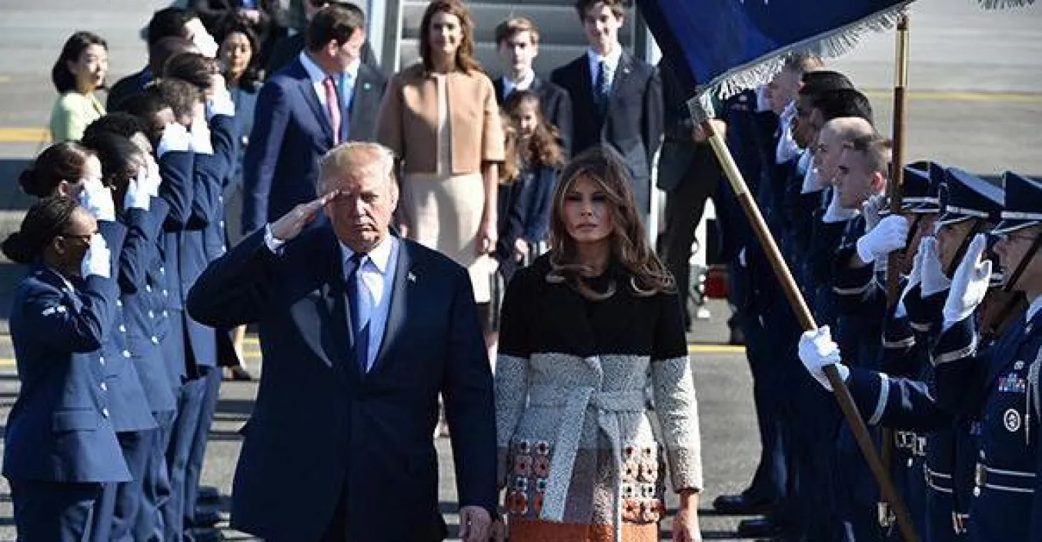 ميلانيا ترمب تصل اليابان (رويترز)