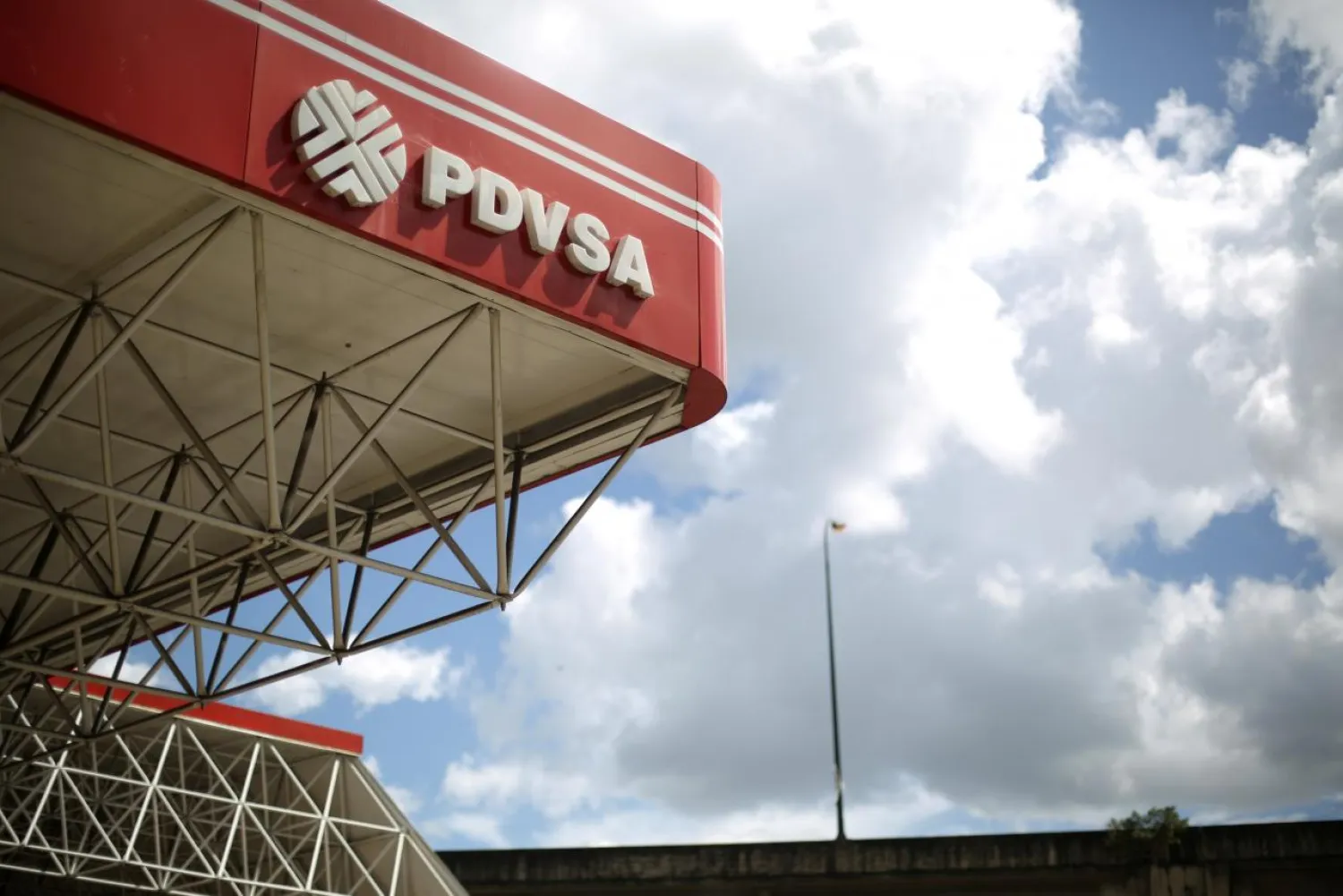The corporate logo of the state oil company PDVSA is seen at a gas station in Caracas, Venezuela, August 30, 2017. REUTERS/