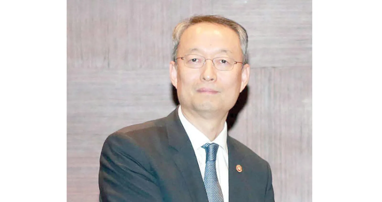 باك أون غيو وزير التجارة والصناعة والطاقة  في كوريا الجنوبية («الشرق الأوسط})