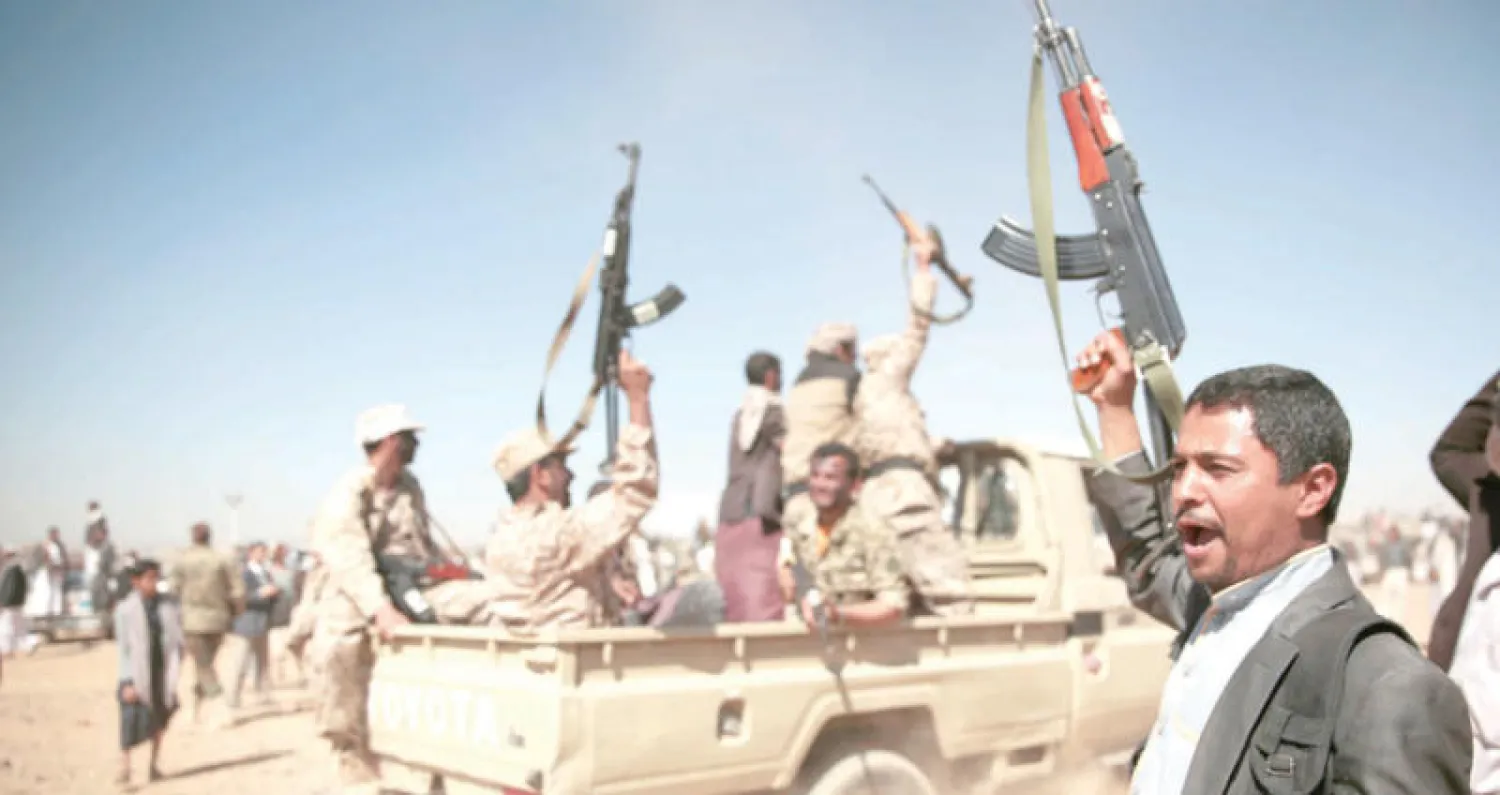 استعراض بالسلاح لمناصري الحوثي في صنعاء