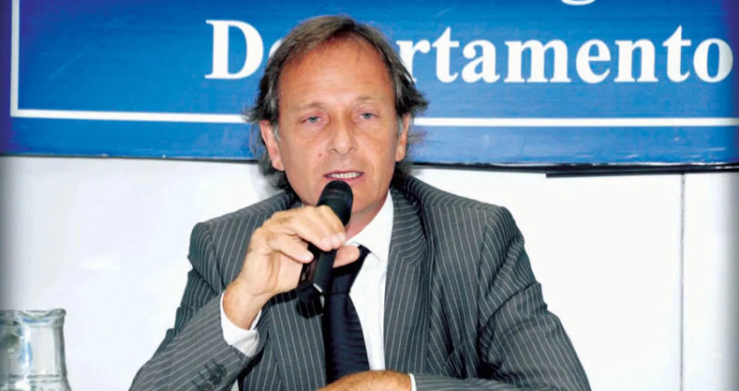 المسؤول الأرجنتيني ديلهون انتحر خوفاً من الملاحقات القانونية