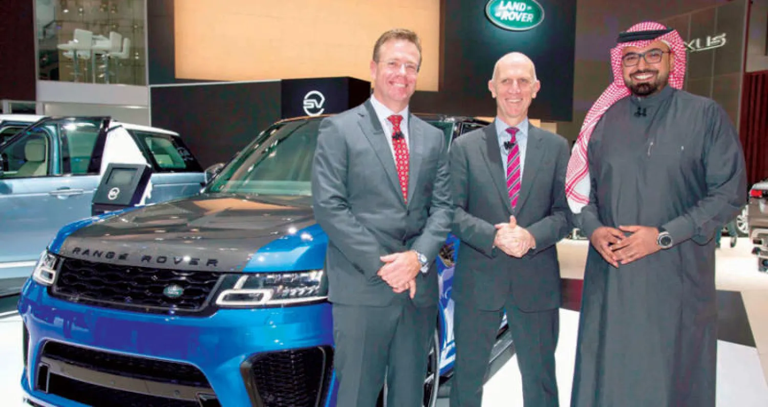 «جاكوار لاند روفر» تعرض سيارتي رينج روفر «SV أوتوبيوغرافي ديناميك» و«سبورت SVR»
