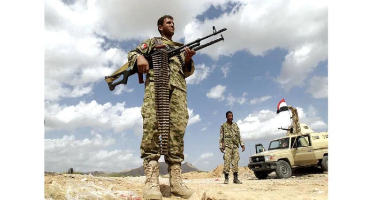 مقاتلون من الجيش الوطني في تعز (سبأ)