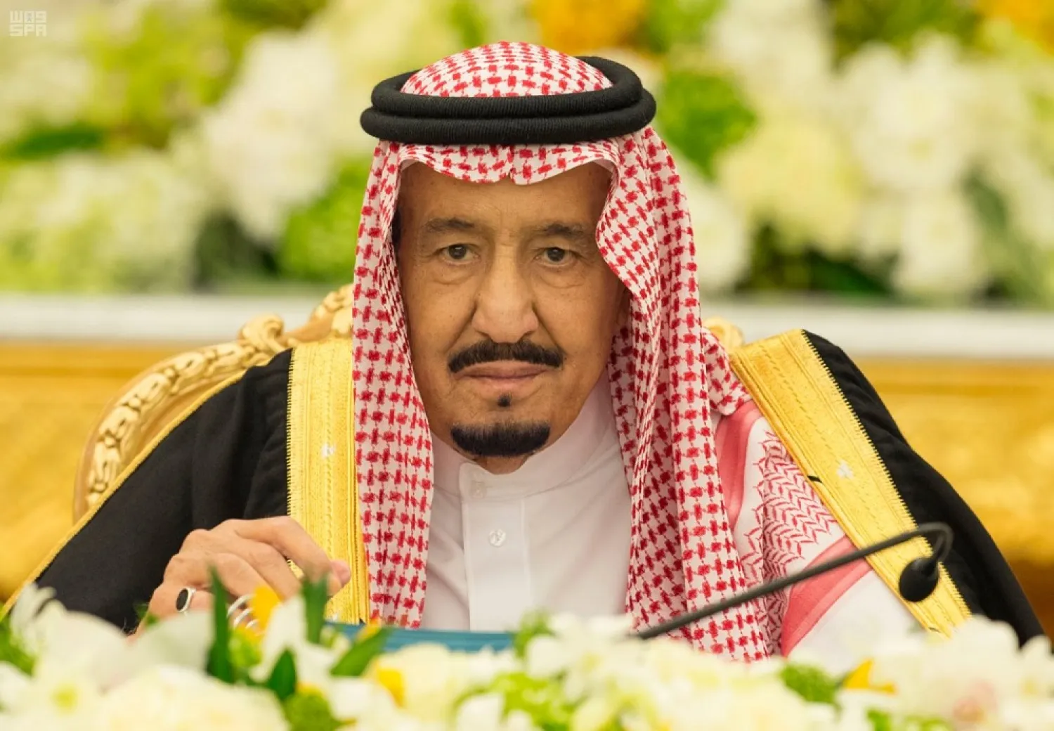 Custodian of the Two Holy Mosques King Salman bin Abdulaziz chairs a cabinet session in Riyadh. (SPA)