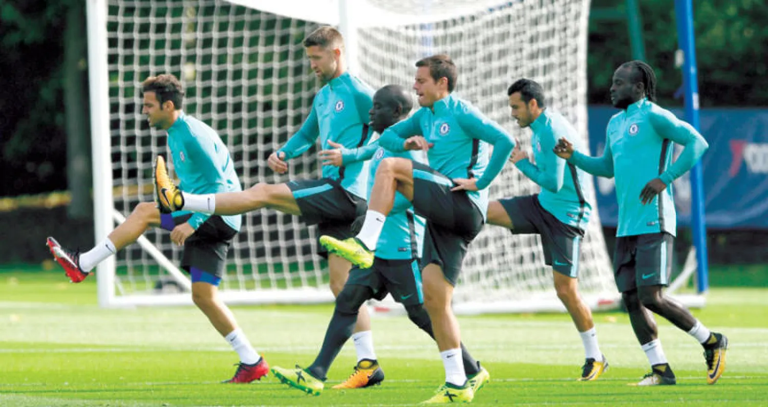 تشيلسي يتطلع لمواصلة انطلاقته في الأسابيع الأخيرة (رويترز)