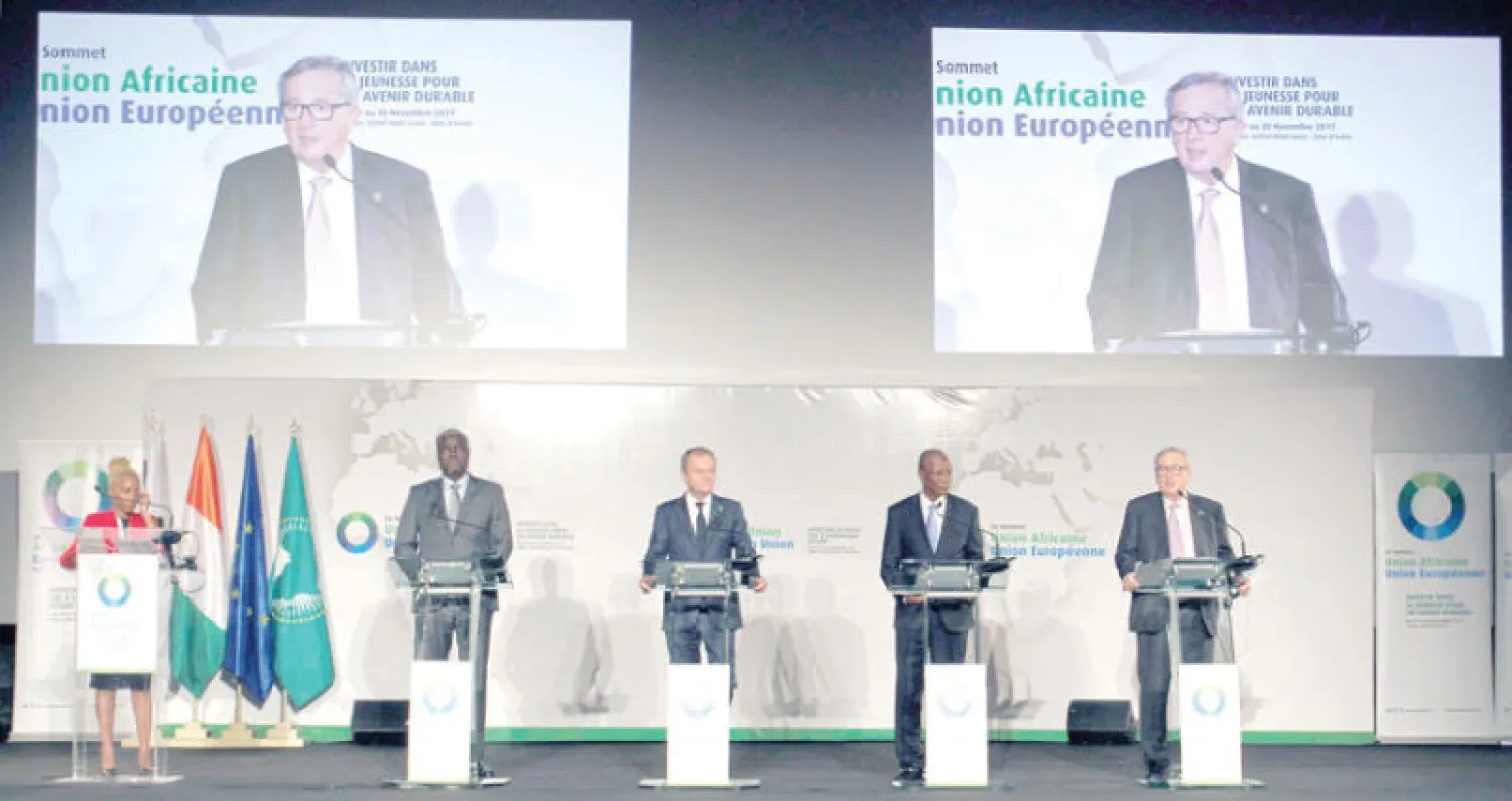 جانب من المؤتمر الصحافي في ختام قمة أبيدجان أمس (رويترز)