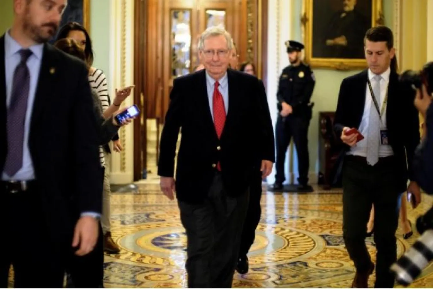 زعيم الاغلبية فى مجلس الشيوخ الاميركي ميتش ماكونيل (رويترز)