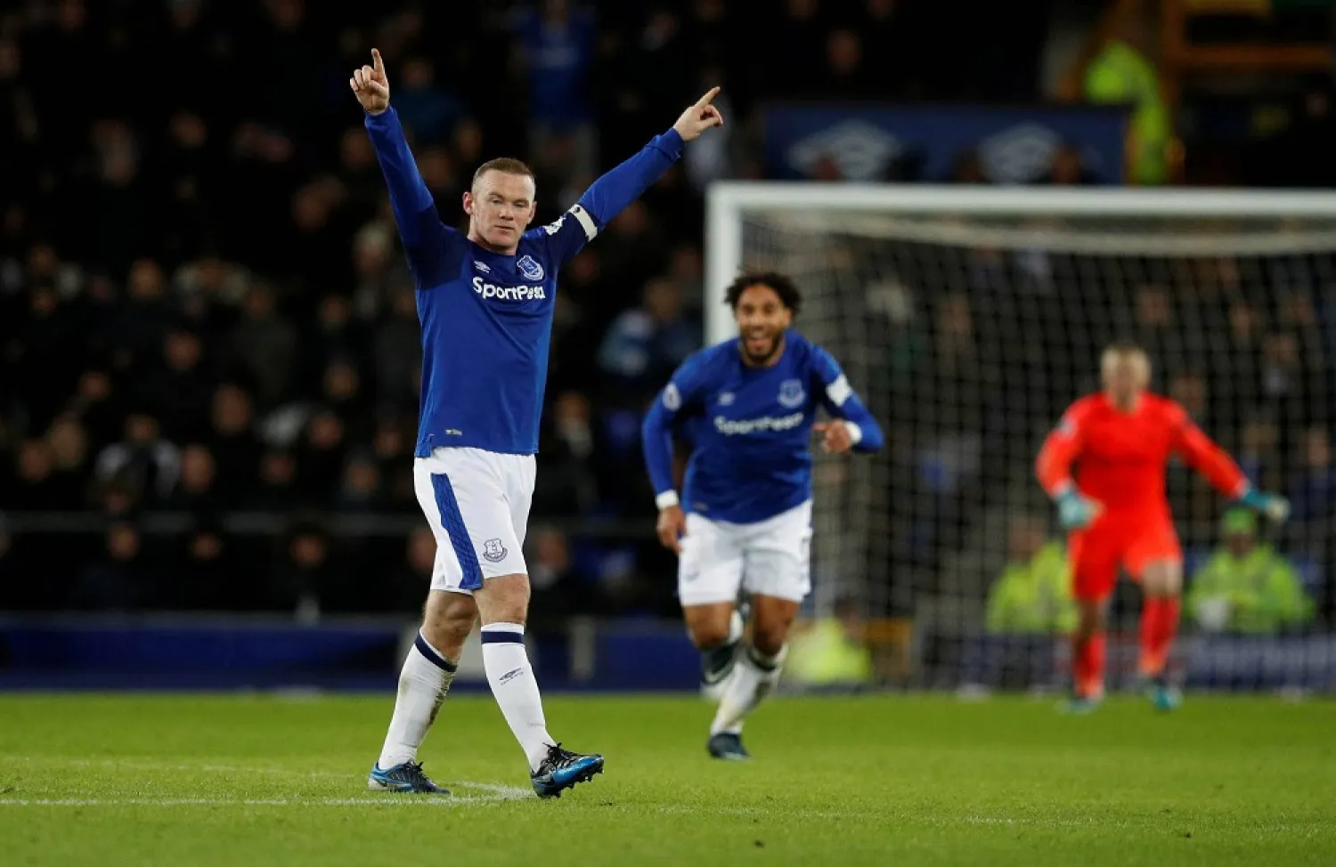 Wayne Rooney celebrates after scoring from inside his own half against West Ham on November 29, 2017. (Reuters)