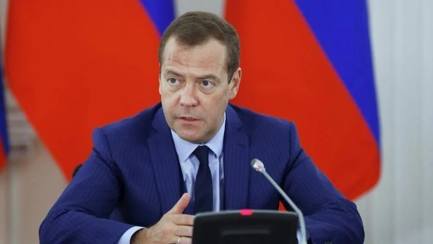 رئيس الوزراء الروسي ديمتري ميدفيديف (رويترز)