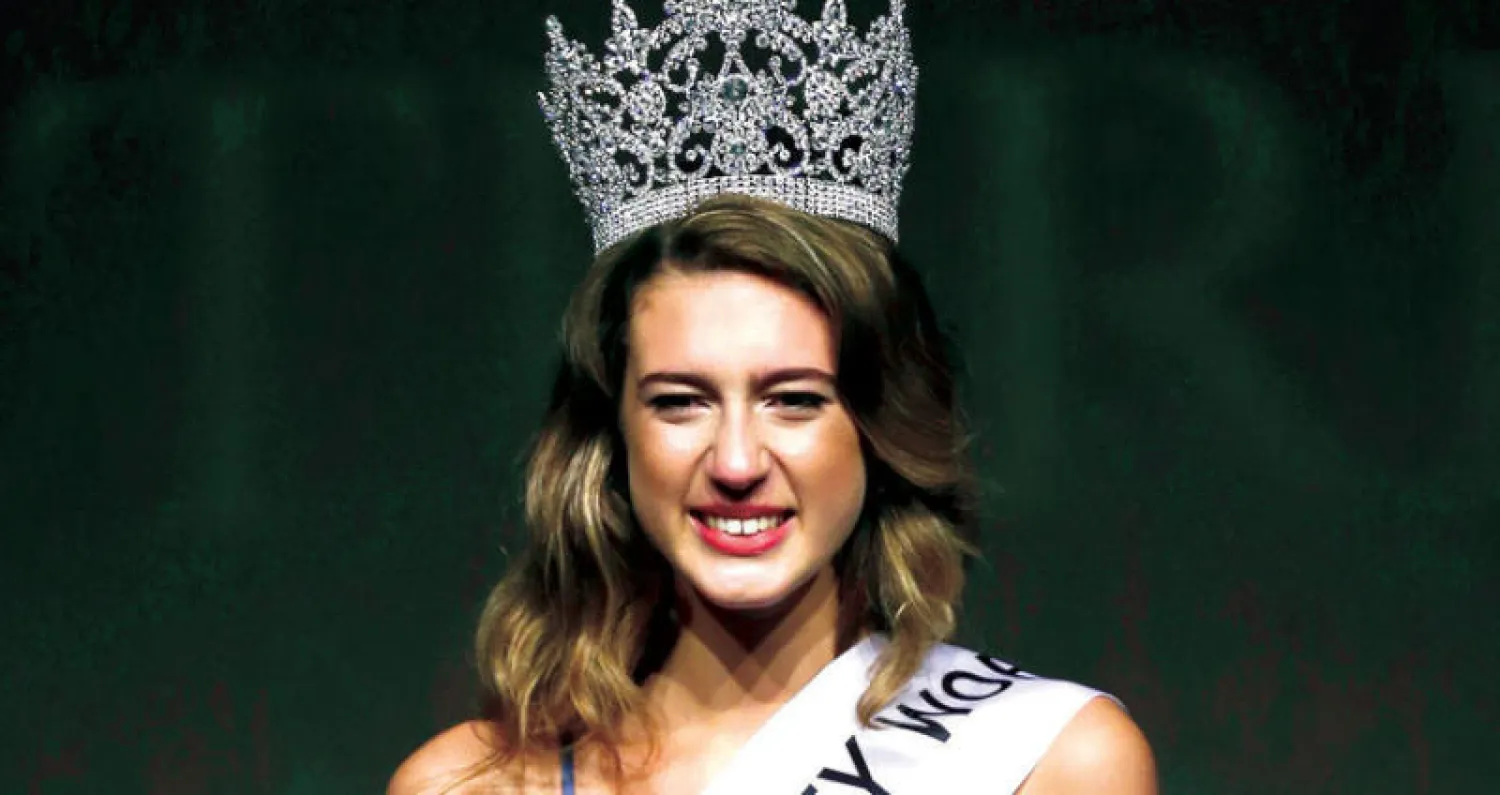 ملكة جمال تركيا السابقة تواجه السجن بعد «التجريد»