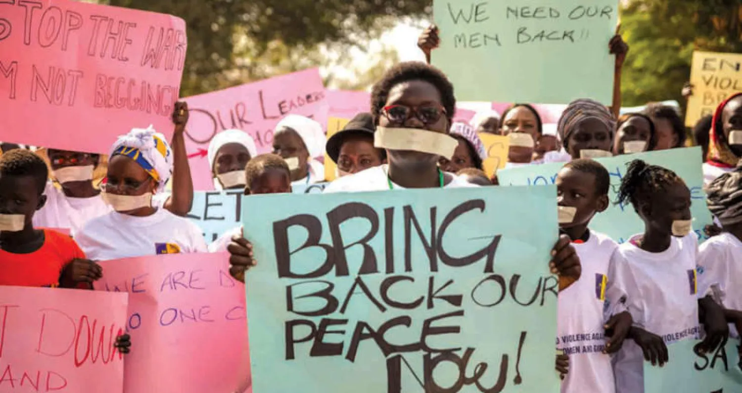 نساء من جنوب السودان يمثلن 40 منظمة في مظاهرة تطالب بالأمن (أ.ف.ب)