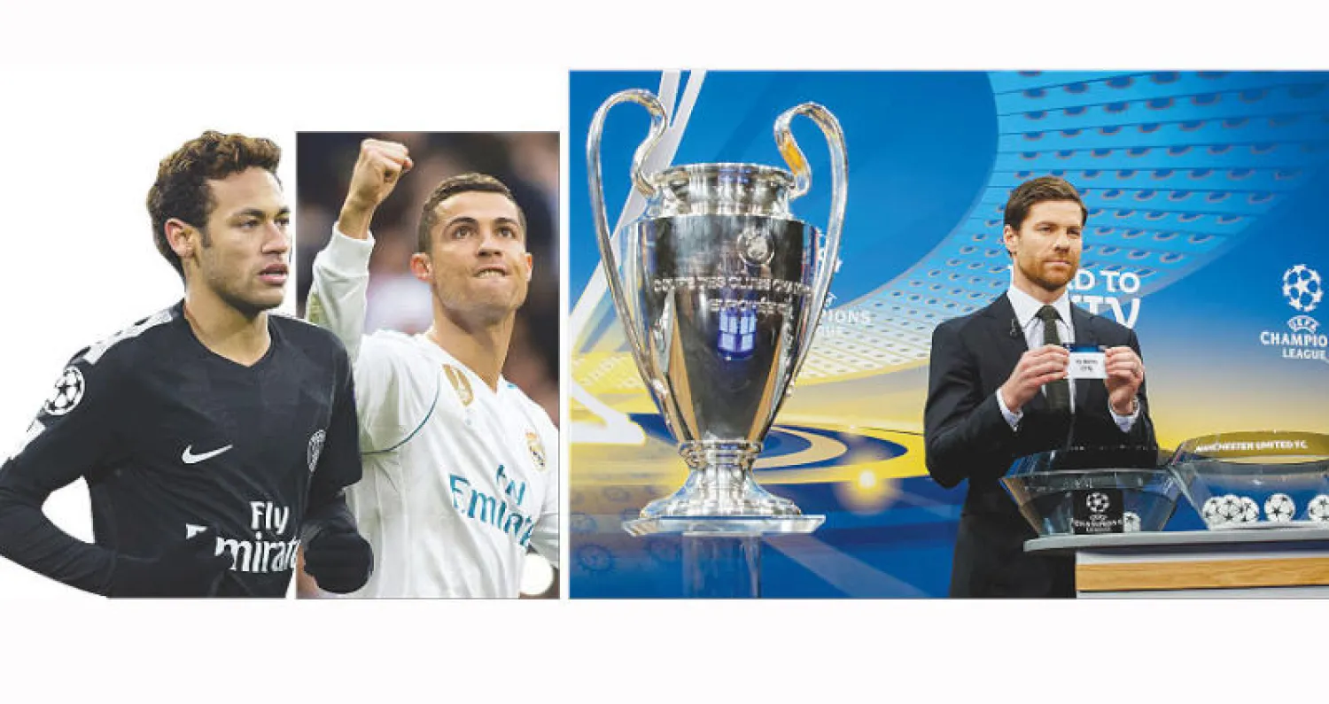 ألونسو نجم ريال مدريد السابق خلال مراسم سحب القرعة أمس (إ.ب.أ) - القرعة وضعت رونالدو  في مواجهة نيمار (إ.ب.أ)