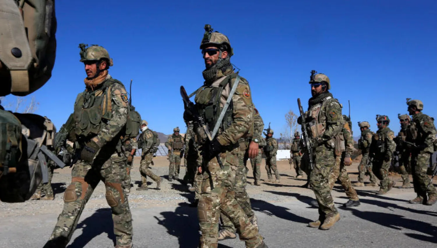 عناصر أمنية أفغانية (رويترز)