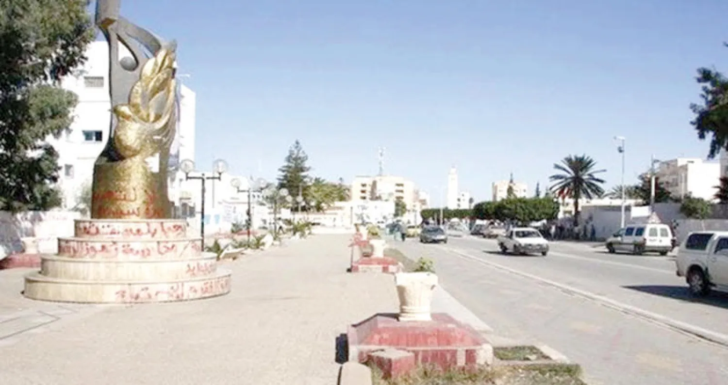 أحد الشوارع الرئيسية في سيدي بوزيد ({الشرق الأوسط})