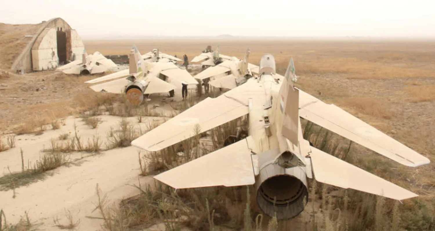 مطار أبو الظهور العسكري بعد استيلاء {جبهة النصرة} عليه عام 2015 (غيتي)