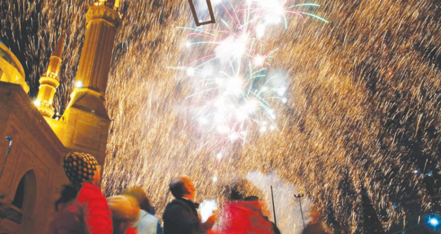 ألعاب نارية في ليلة رأس السنة ببيروت أول من أمس (أ.ب)