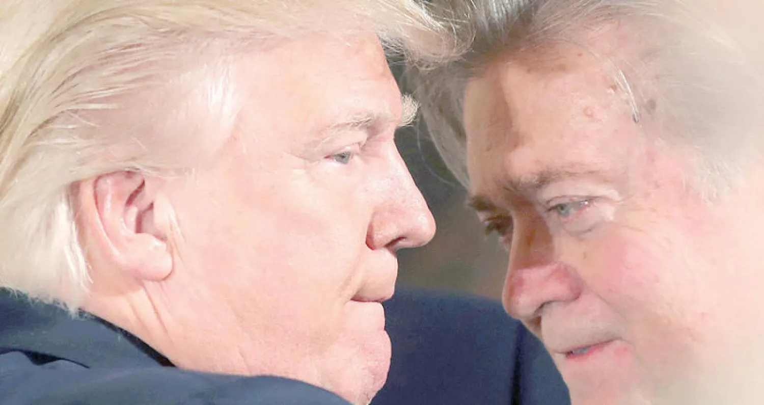 ستيف بانون والرئيس ترمب... أصدقاء الأمس يتبادلون الاتهامات (رويترز)