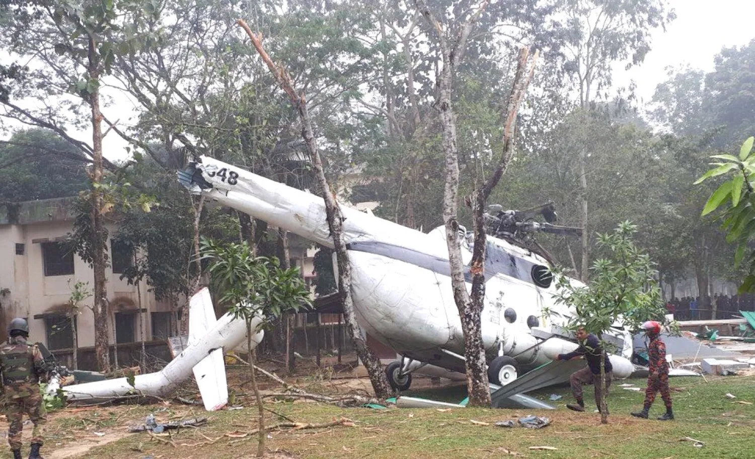 The helicopter that was transporting the Kuwaiti Chief of Staff after it crashed in Bangladesh. (Kuwait Ministry of Defense)
