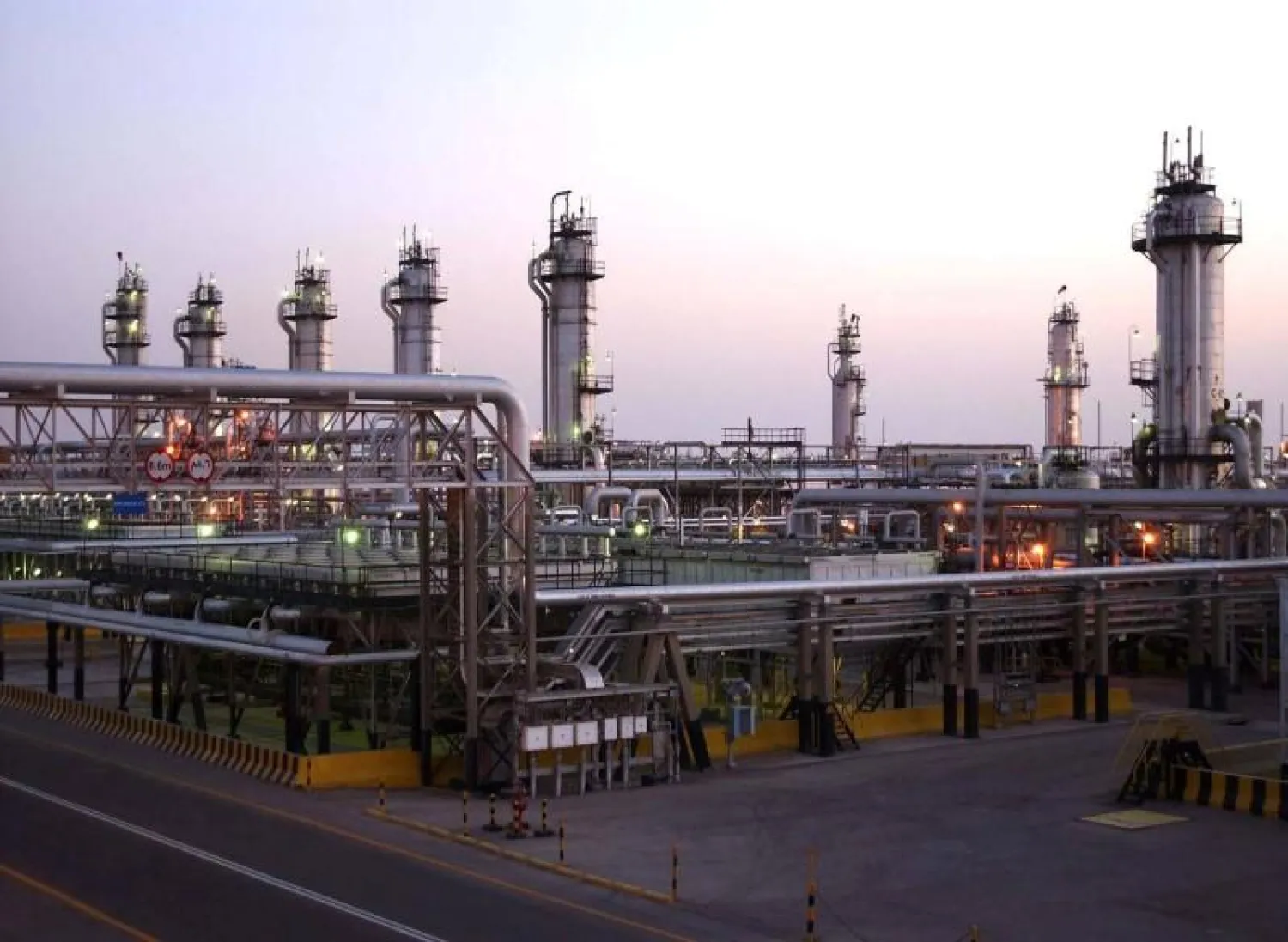 FILE PHOTO: A view shows Saudi Aramco's Abqaiq oil facility in eastern Saudi Arabia in this undated handout photo. Saudi Aramco/Handout/File Photo via REUTERS