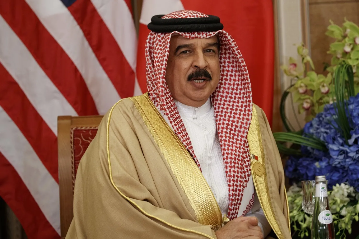 Bahrain's King Hamad bin Isa Al Khalifa speaks during a meeting with US President Donald Trump, May 21, 2017, in Riyadh. (AP)