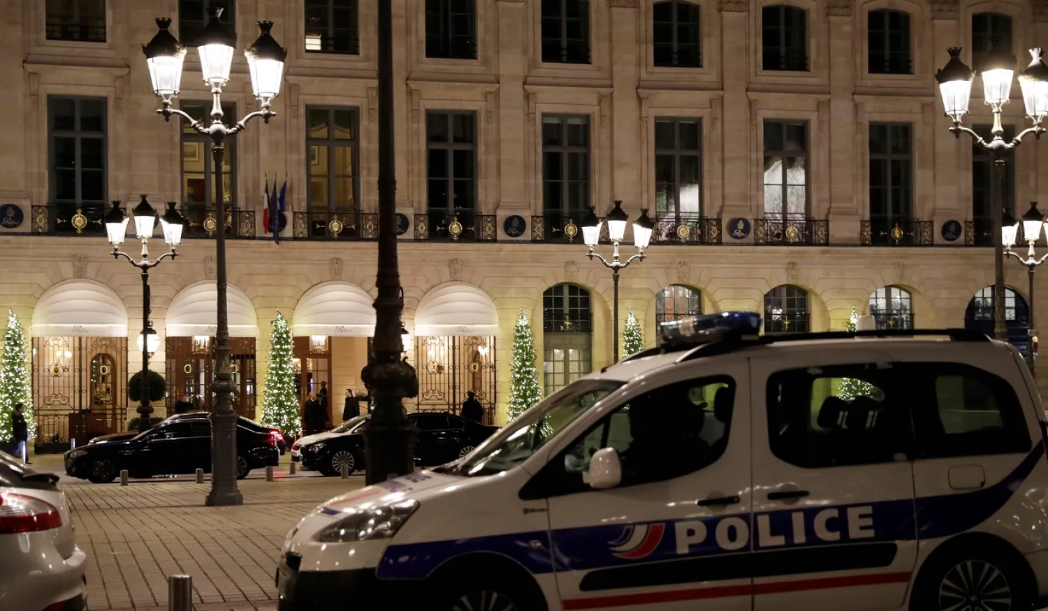 A police car is parked outside the Ritz luxury hotel in Paris on January 10, 2018, after an armed robbery. Photo: AFP