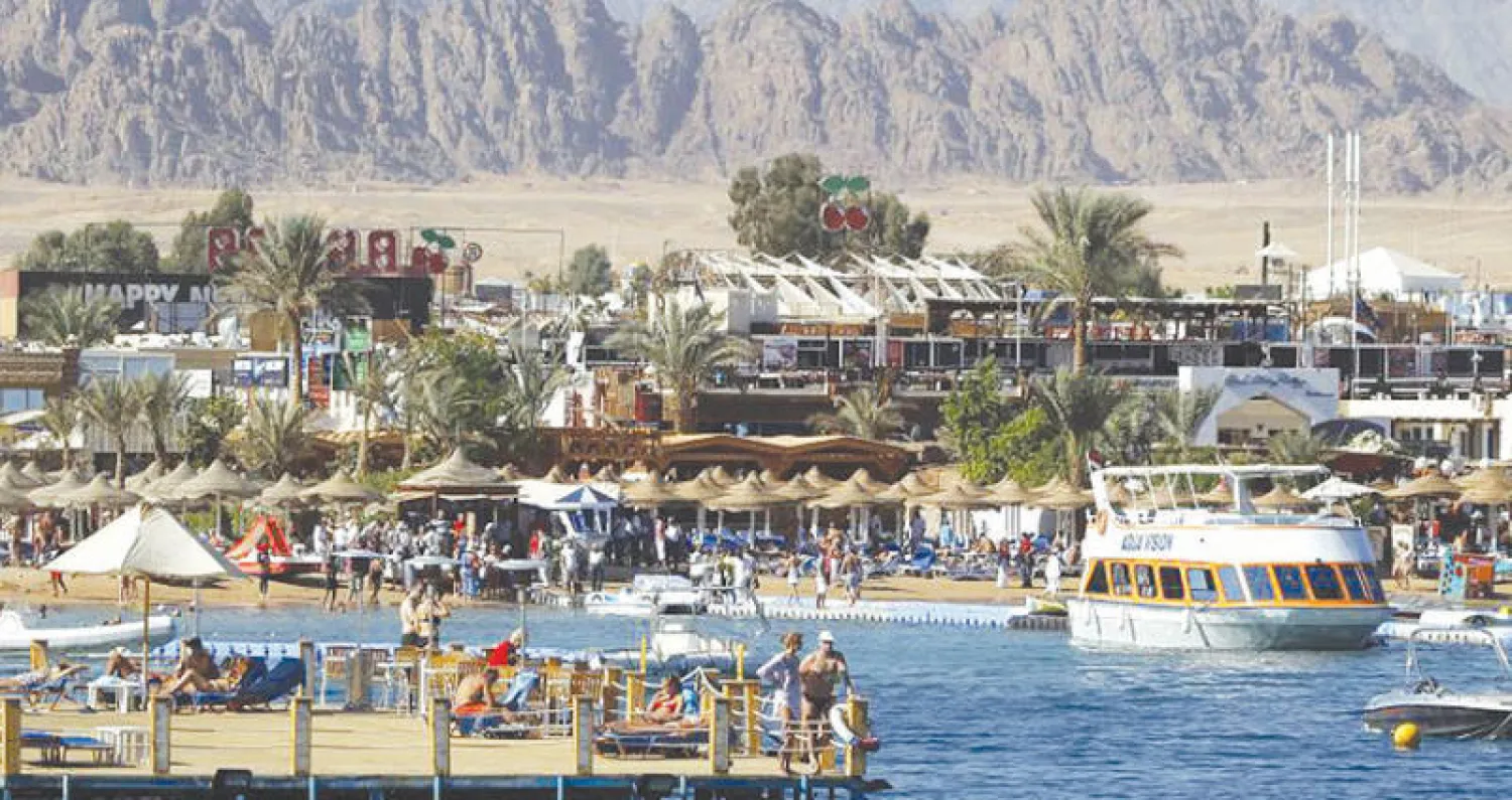 قفزت إيرادات مصر من قطاع السياحة 123.5% إلى 7.6 مليار دولار في 2017 (رويترز)