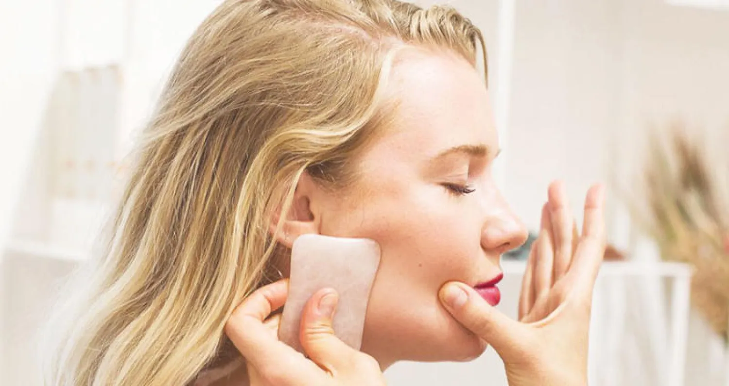 يوغا شد الوجه