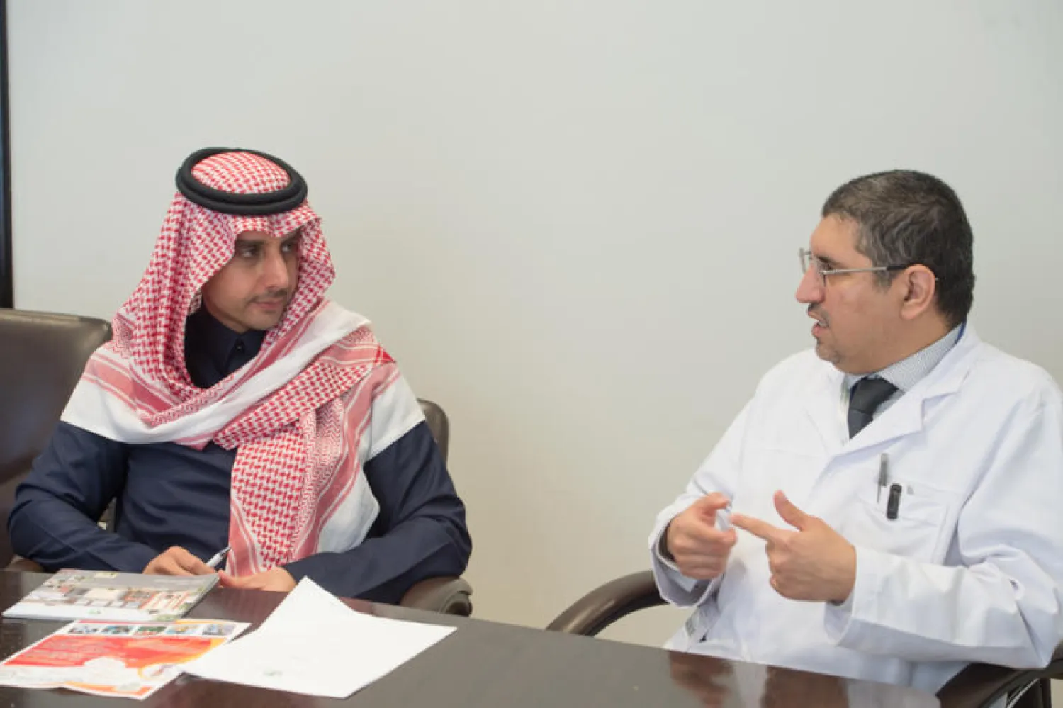 جانب من توقيع الاتفاقية («الشرق الأوسط»)