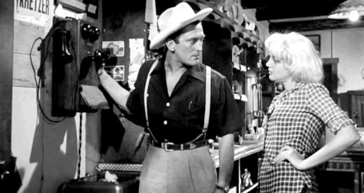 كيرك دوغلاس وجان سترلنغ