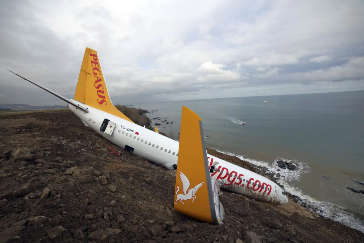 The Boeing 737-800 of Turkey’s Pegasus Airlines is seen in Trabzon, Turkey, Monday, Jan. 15, 2018. AP photo