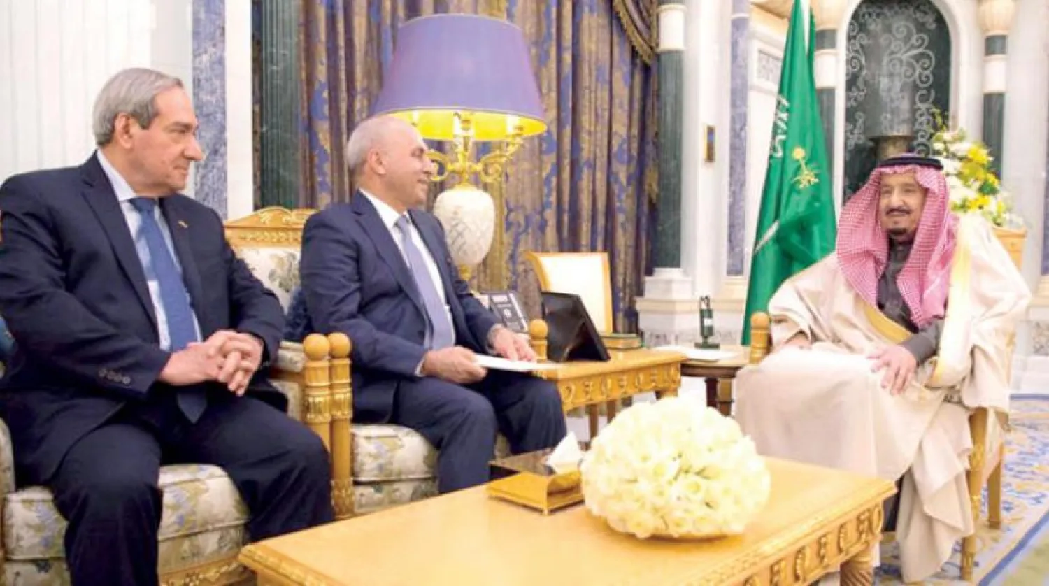 Saudi King Salman meets with the Iraqi Minister of Commerce in Riyadh  (SPA)
