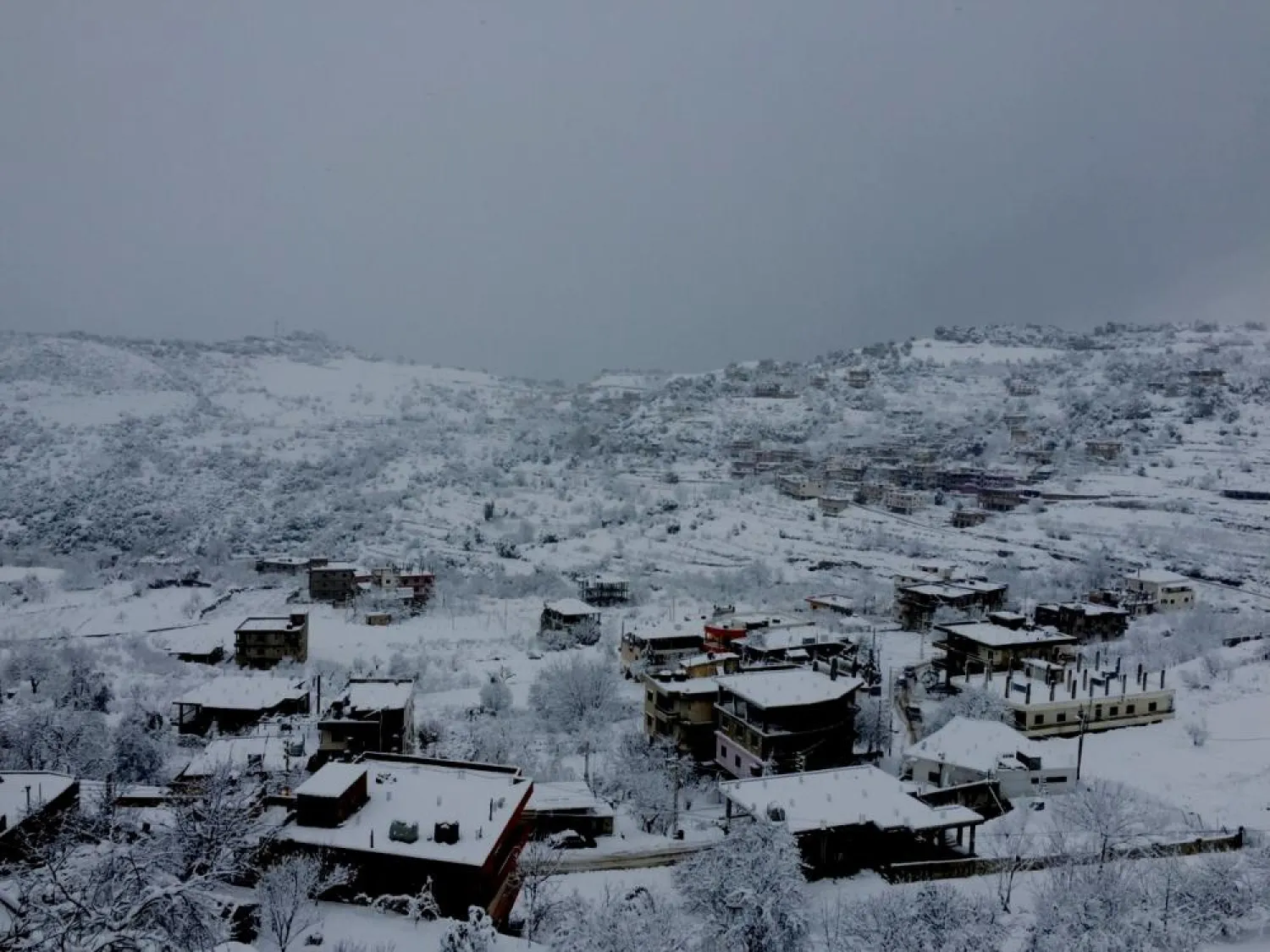 Ten Syrian refugees froze to death while trying to illegally enter Lebanon. (NNA)