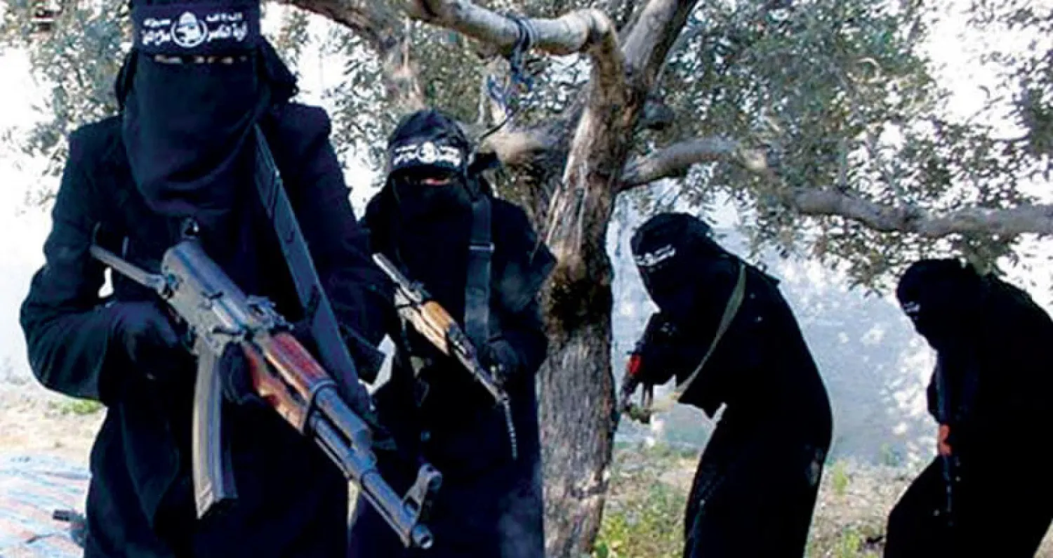 مقاتلات داعشيات في «كتيبة الخنساء» («الشرق الأوسط»)