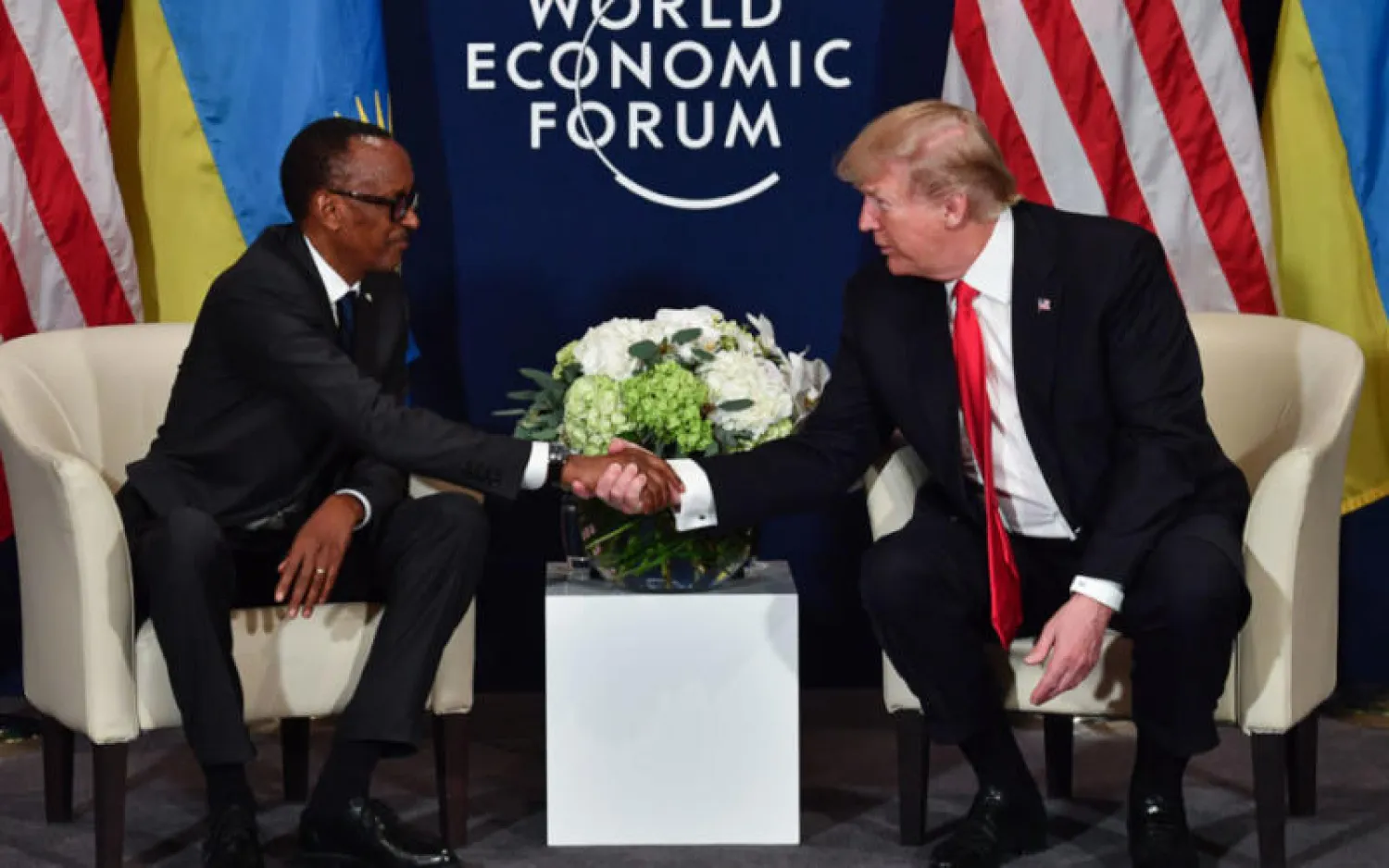 الرئيس الأميركي دونالد ترمب مع نظيره الرواندي بول كاغامي (أ.ف.ب)