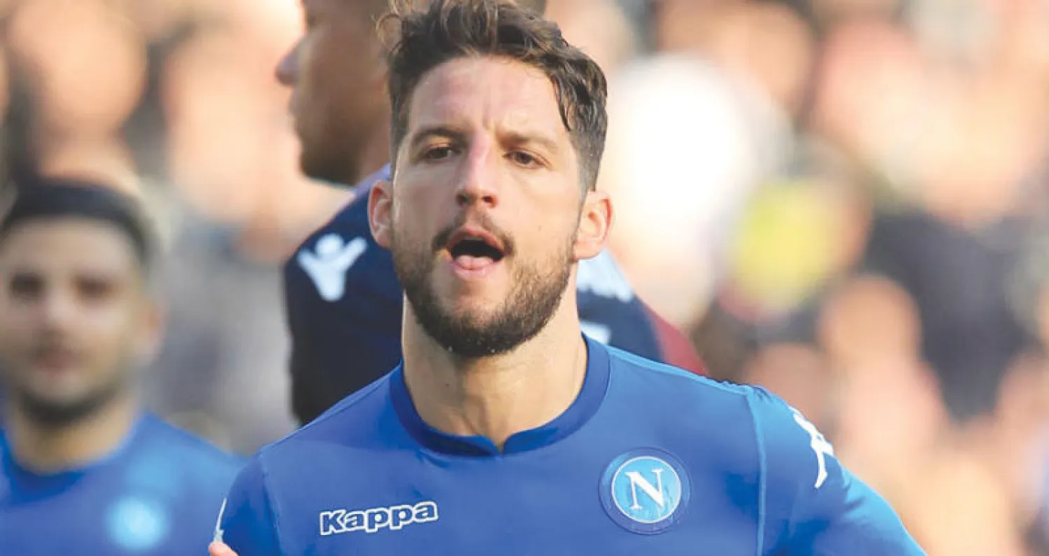 مرتنز يحتفل بعد تسجيله الهدف الثاني لنابولي (أ.ف.ب)