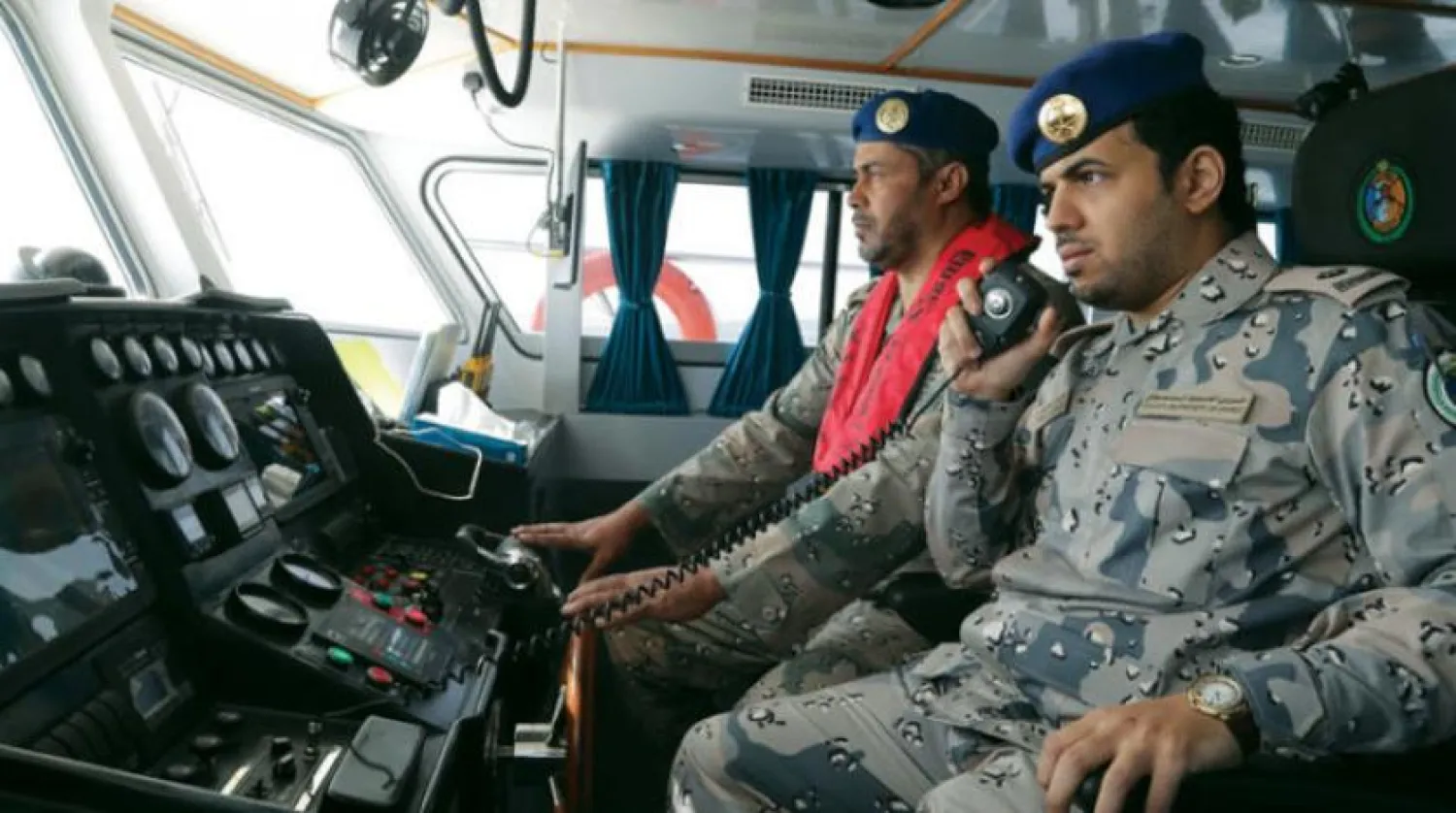 Huwaisat Center commander Major Mohammed Abdullah Al-Dossary directing naval patrols in a tour of the border control center. (Asharq Al-Awsat)