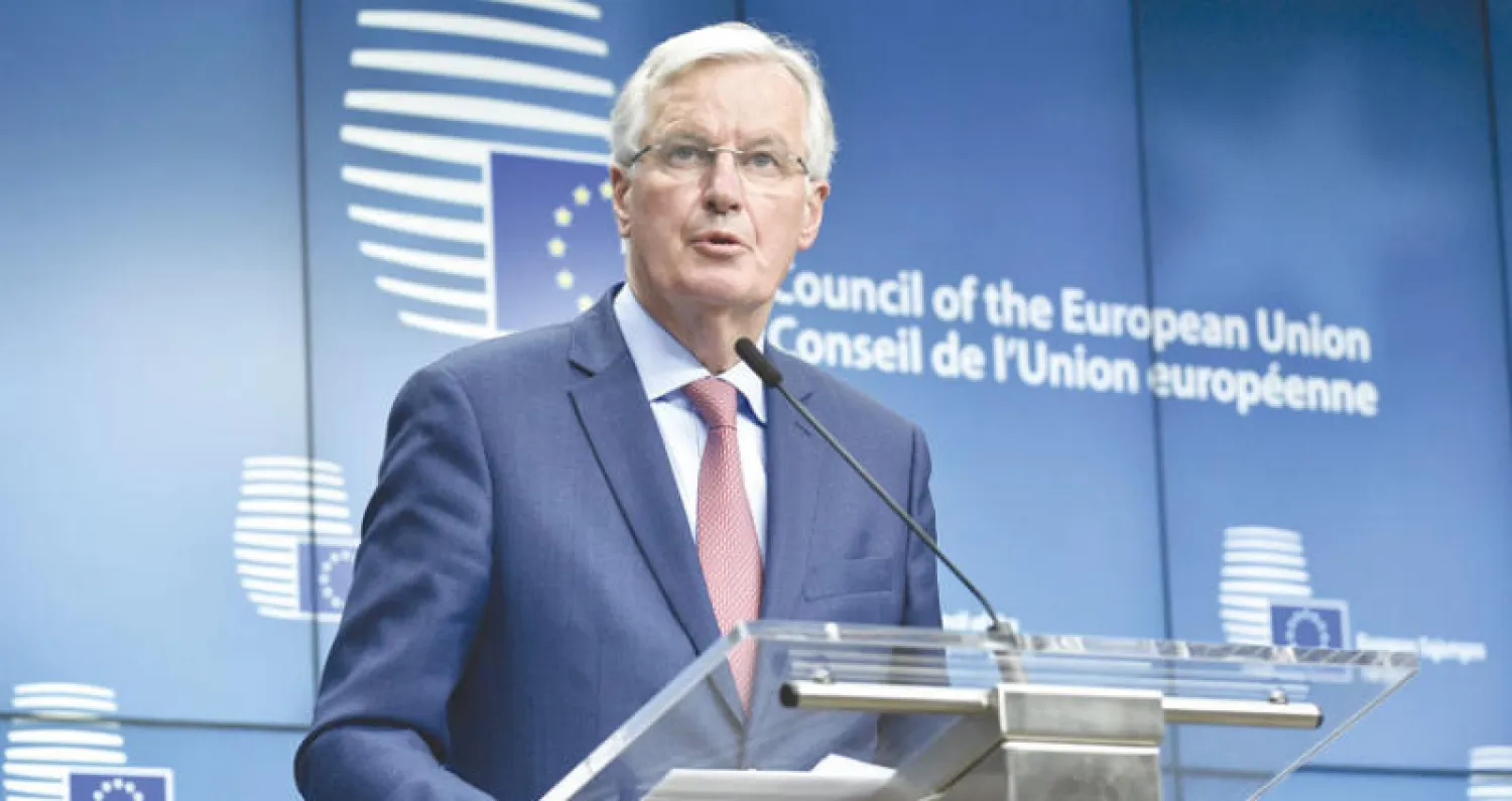 المفاوض الأوروبي ميشال بارنييه لدى عقده مؤتمرا صحافيا في بروكسل أمس (أ.ف.ب)