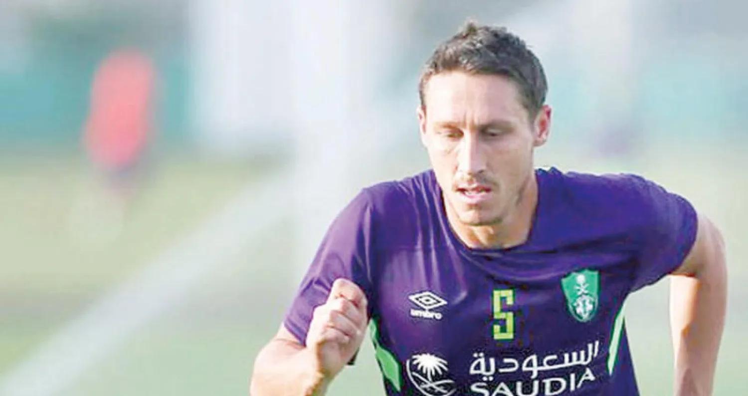 الأسترالي ميليغان في مران الفريق (المركز الإعلامي للنادي الأهلي)