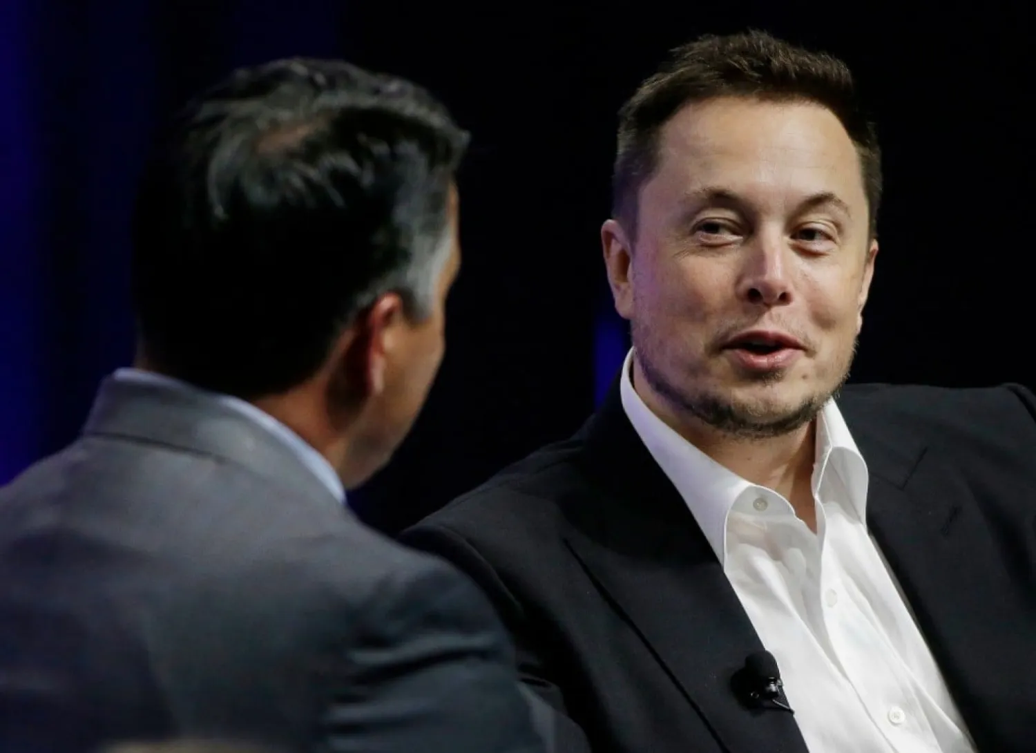  Tesla CEO Elon Musk's new unconventional 10-year compensation package would pay him based on a market cap target and operational milestones. If he doesn't hit them, he gets nothing. (Stephan Savoia/AP Photo) 